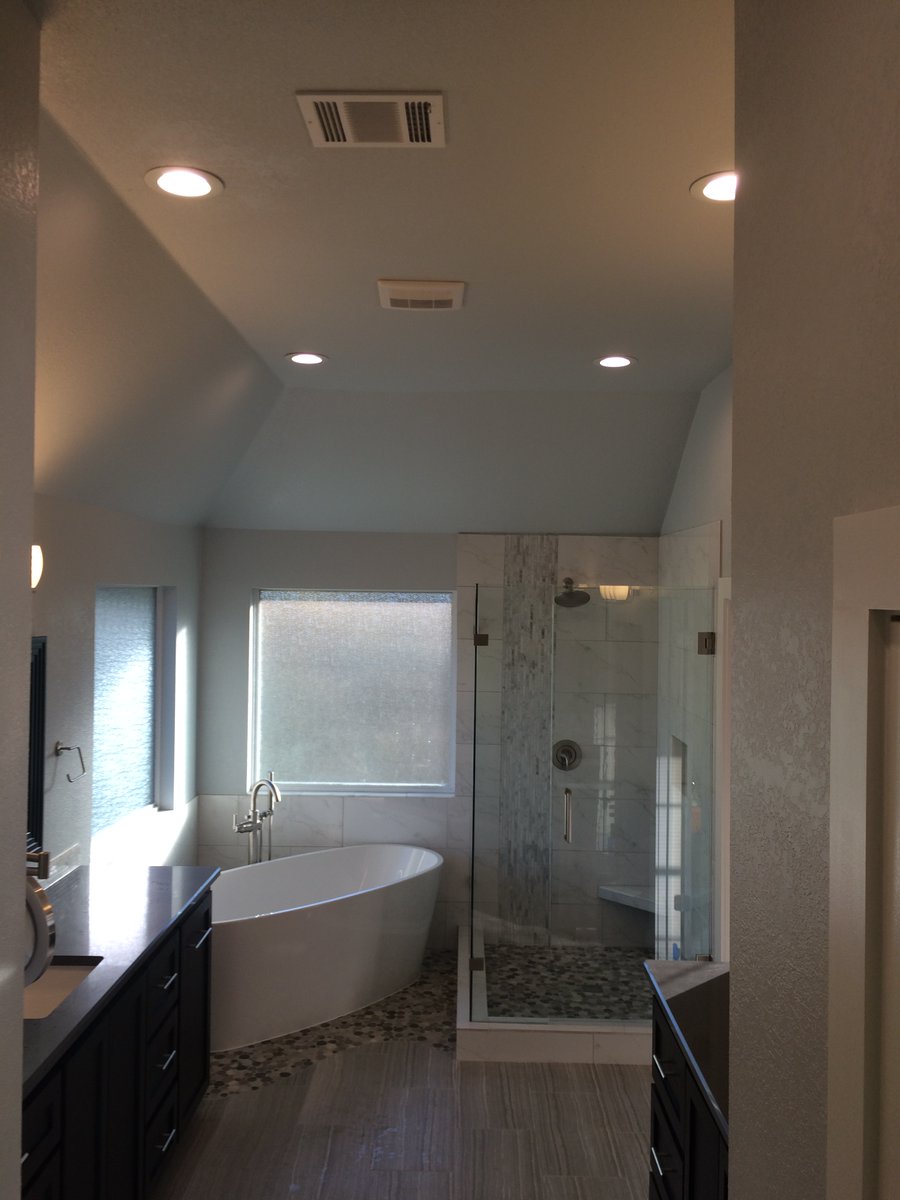 lflsc_'s tweet photo. Thinking about a bathroom remodel in New Braunfels? 🚿 We break down the factors that influence remodeling costs so you can plan with confidence.

Read more: https://t.co/nUaTWECGGT

#BathroomRemodel #NewBraunfelsTX #HomeRemodel #Construction #CentralTexas #HomeImprovement https://t.co/ajkaljA6WX