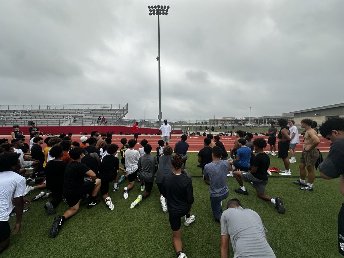 Weiss Football tweet media
