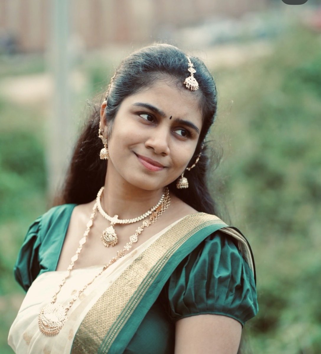 Be_Happieee's tweet photo. Gorgeous Janani Venkat  ♥️ https://t.co/FmqqAQ1SFW