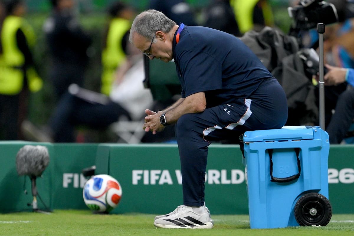 MPache97's tweet photo. No saben valorar lo bueno. Mentalidad superior. Siempre con Bielsa https://t.co/UWNuJoNpcj