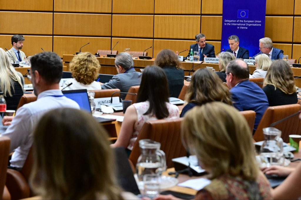 rafaelmgrossi's tweet photo. Excellent to welcome Members of 🇪🇺 @EUcouncil’s Working Party on the United Nations (CONUN) to the @IAEAorg for an exchange on our work and the importance of effective multilateralism in times of growing tensions.

Thank you for the continued support and engagement.

@euunvie https://t.co/3KFMbn4J4p