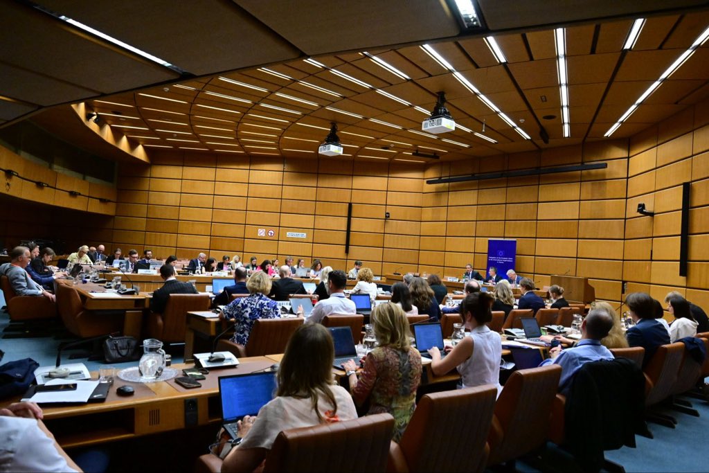 rafaelmgrossi's tweet photo. Excellent to welcome Members of 🇪🇺 @EUcouncil’s Working Party on the United Nations (CONUN) to the @IAEAorg for an exchange on our work and the importance of effective multilateralism in times of growing tensions.

Thank you for the continued support and engagement.

@euunvie https://t.co/3KFMbn4J4p
