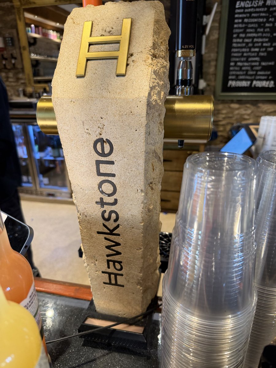 bazmac29's tweet photo. Great beer and cider @JeremyClarkson ! https://t.co/zbtgOGvo3w