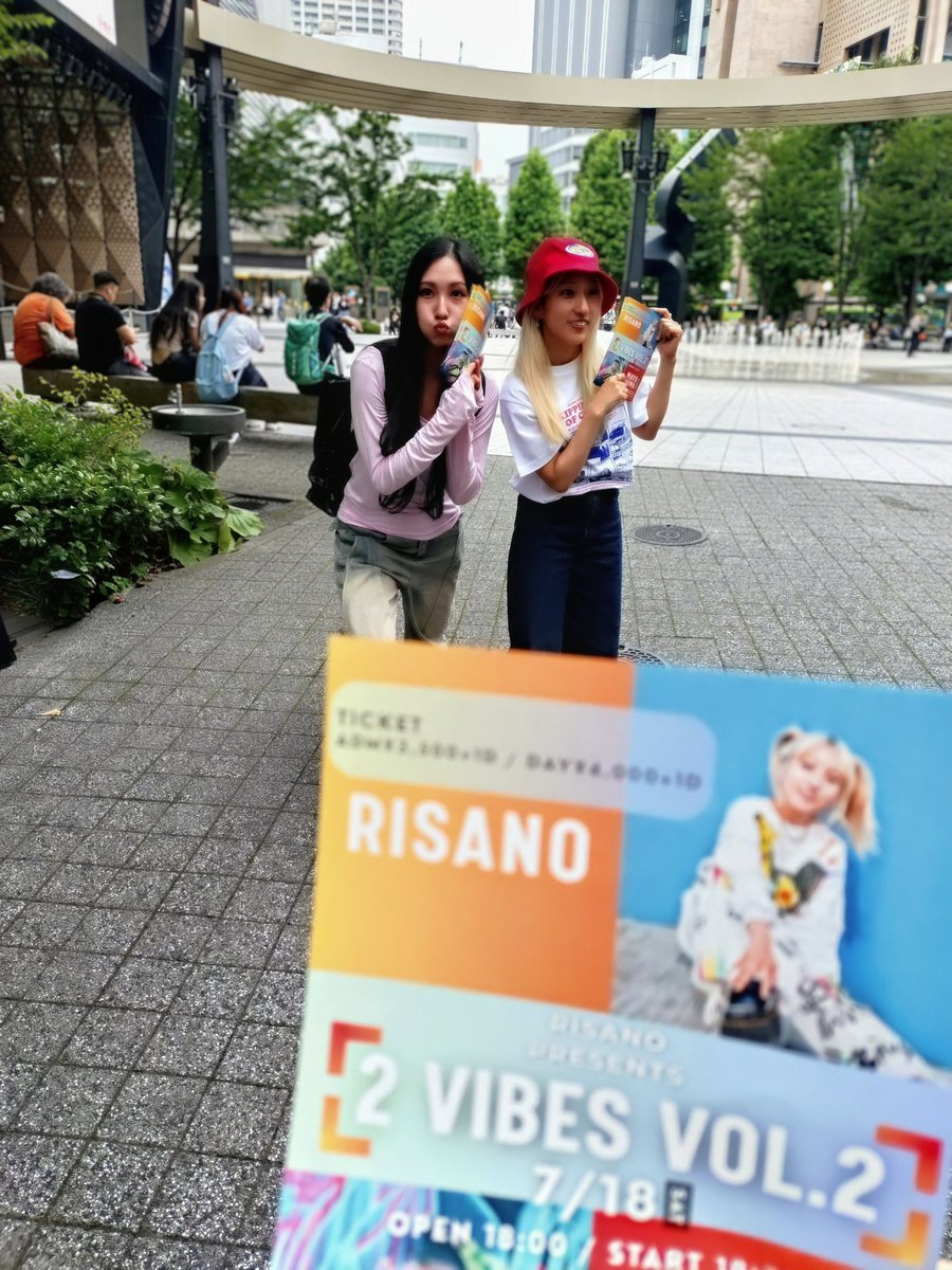 uui_ioo's tweet photo. RISANOちゃん・麻由ちゃん、かわいかったし元気もらえました！
ありがとうございました🖤

夏本番前に元気もらえるステキなライブになりそう！
#前島麻由 
#RISANO https://t.co/BrfdBtEZ7k