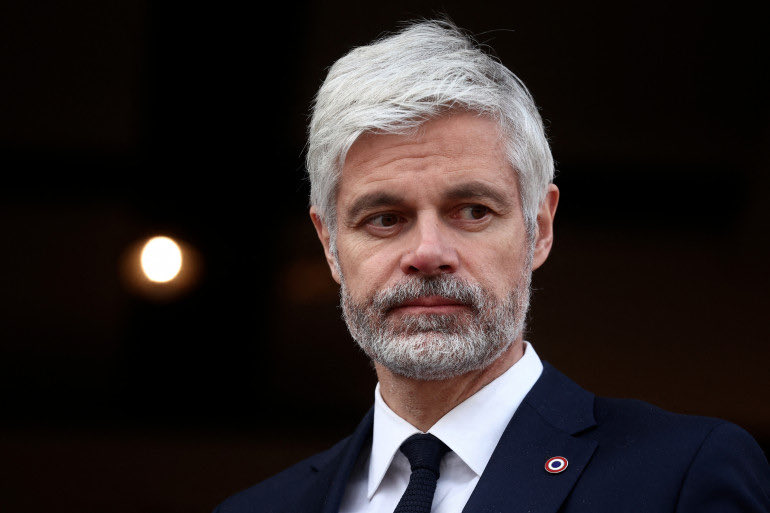 TBNewsFr's tweet photo. 🚩Laurent Wauquiez est-il un traître opportuniste ? https://t.co/V0OjZQiWBF