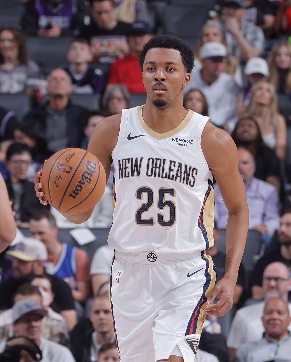 TheDunkCentral's tweet photo. The door is not closed on a Trey Murphy III trade, per @JakeLFischer 

(Via @BleacherReport ) https://t.co/541OY2jkbQ
