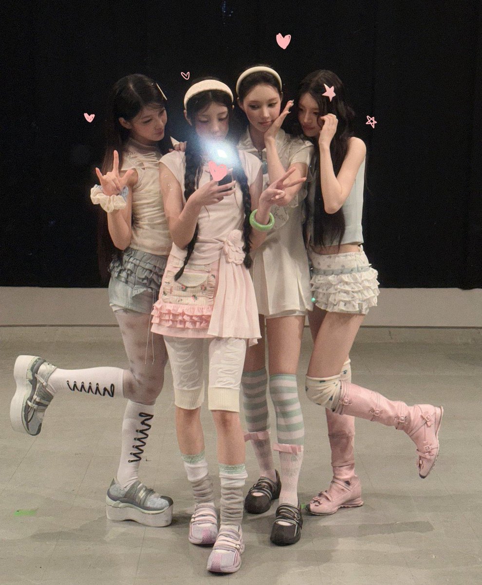 jueunkook's tweet photo. foto tão perfeitinha queria que fosse ot5 pra usar de header ): https://t.co/Try6SGOMu9