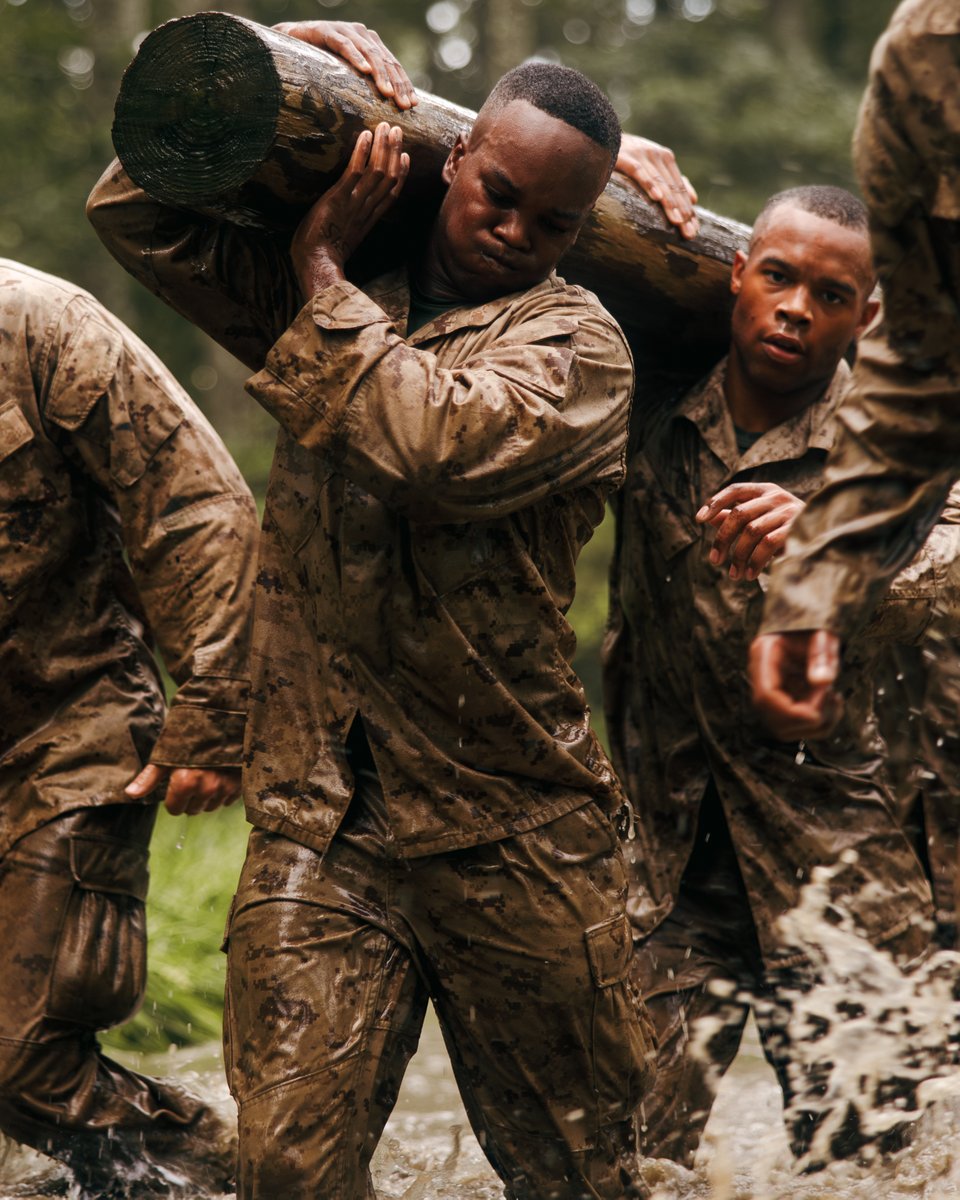 USMarineCorps's tweet photo. At Officer Candidates School (OCS), each candidate is evaluated in their ability to lead, which is further forged through mental, physical, and moral challenges—ultimately determining whether they have what it takes to earn the title of Marine. https://t.co/KEZjD1i0lq