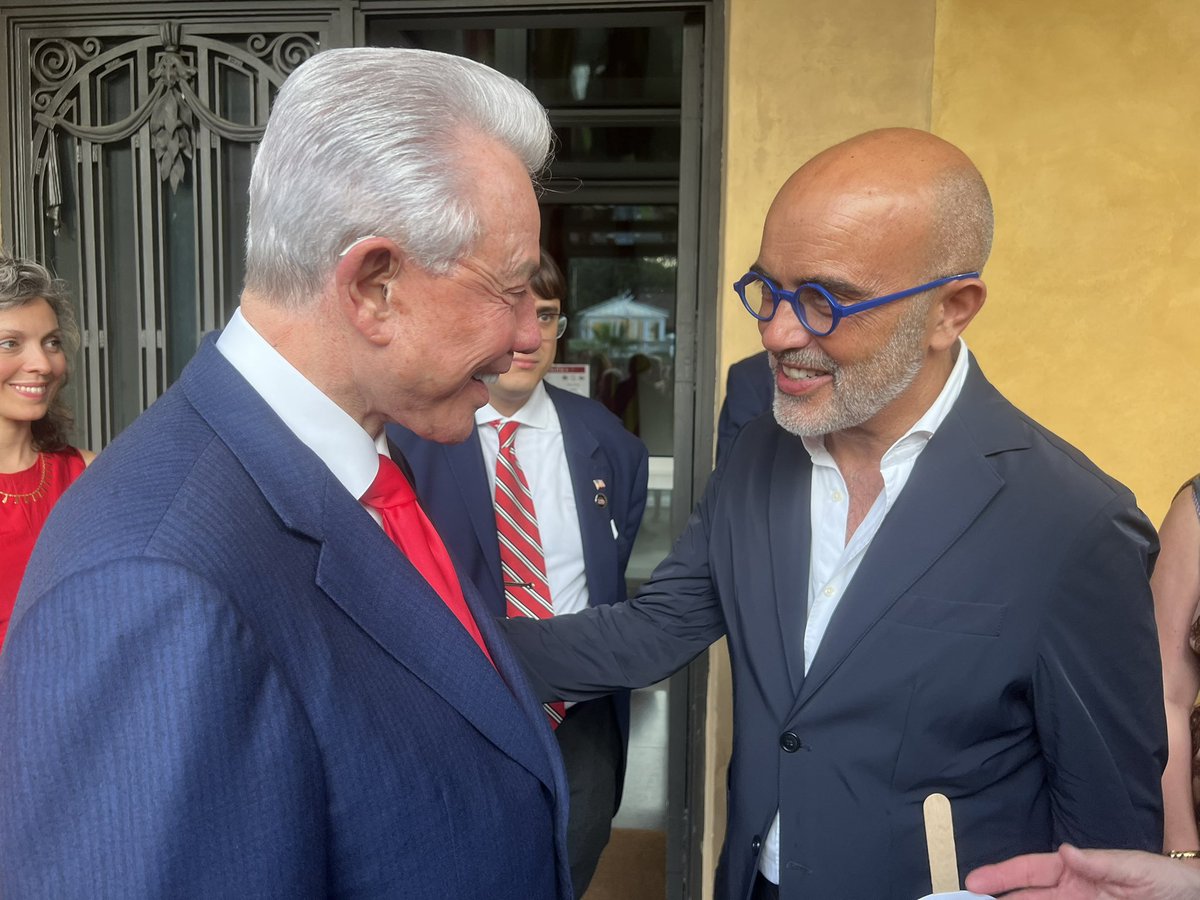 danielsirera's tweet photo. ¡Felicidades a Estados Unidos por su 250.º aniversario! 🇺🇸 #4JulyBCN
Son muchos los lazos de amistad, cooperación e historia que unen a España y a Estados Unidos.

Gracias a la cónsul Lia Miller y al embajador Benjamín León por vuestra cálida hospitalidad en @USConsulateBCN. https://t.co/vPD1c96quw