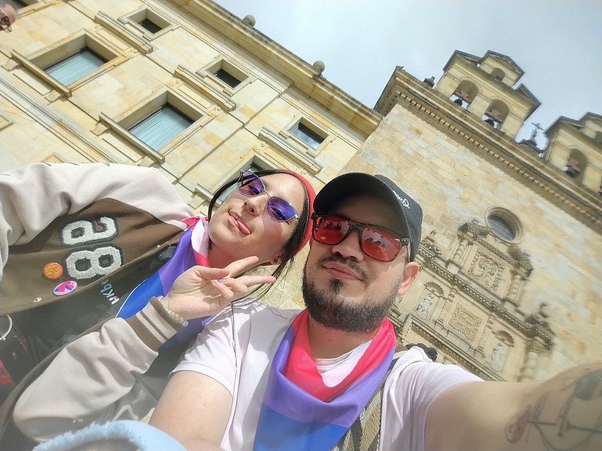 Alejo_Morrison's tweet photo. Estuvo excelente poder sentirme libre junto a mi pareja en el pride, la amooo. https://t.co/Vtf2Kfdgs7