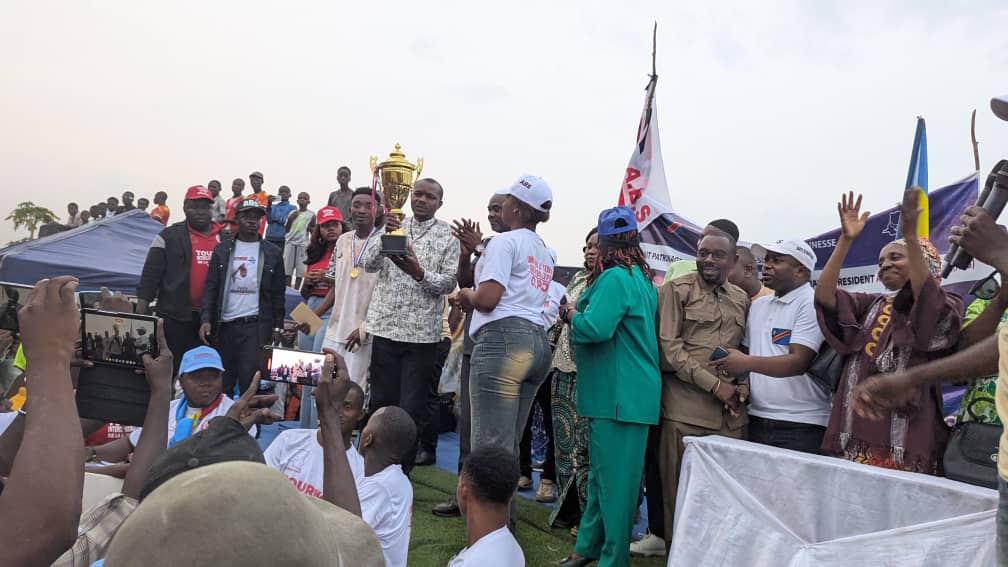 G_ABSangara's tweet photo. 🇨🇩 Uvira:La communauté Bafuliru remporte le tournoi intercommunautaire placé sous le haut patronage de l'Hon.Aimé Boji Sangara. Initiative en faveur de la paix et du vivre-ensemble, conforme à la vision du pdt Félix Tshisekedi. La Génération Aimé BOJI SANGARA, était mobilisée. https://t.co/Upg79SKOSI