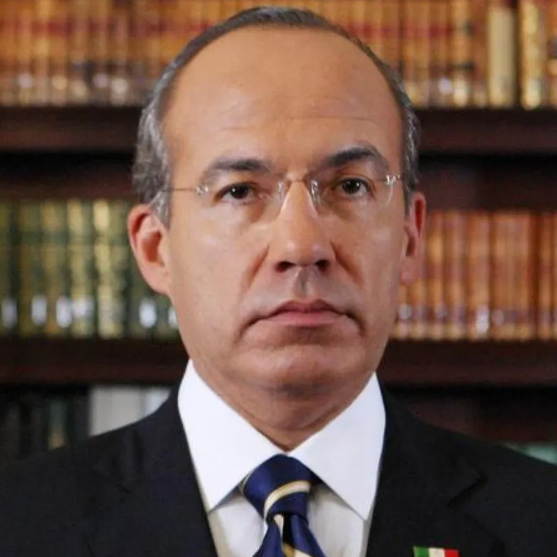 taller2006's tweet photo. Por un momento imaginemos que en este momento gobierna en México Felipe Calderón.
Sólo imaginémoslo...

¿Qué pensarías si él decidiera convertir al Instituto Nacional de Estudios Históricos de las Revoluciones de México (INEHRM) en una Universidad?
No suena mal... Pero si además en esta Univesidad se impartiera una tendencia política enfocada a combatir a la IZQUIERDA la cual aseguran que "ES UNA AMENAZA PARA LA CIVILIZACIÓN".
Es decir un adoctrinamiento en contra de los movimientos de izquierda. Dudo mucho que apoyarías esta medida.
Pues bien es justo que esta mañana Claudia Sheinbaum anunció.
Se hará del INEHRM una Universidad con enfoque político destinado a combatir a la derecha y pagada con impuestos de todos.