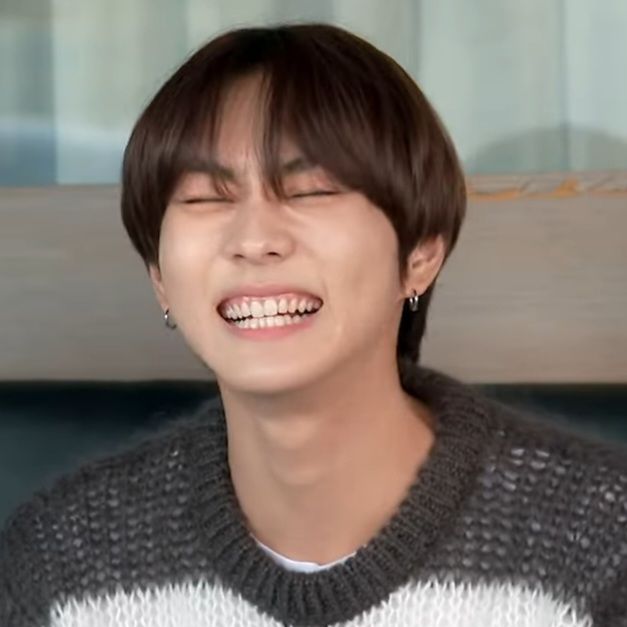 wonniesgardn's tweet photo. can i interest yall in some pics of jungwon showing off his teethies? 🥹 https://t.co/0scWPFJZsZ