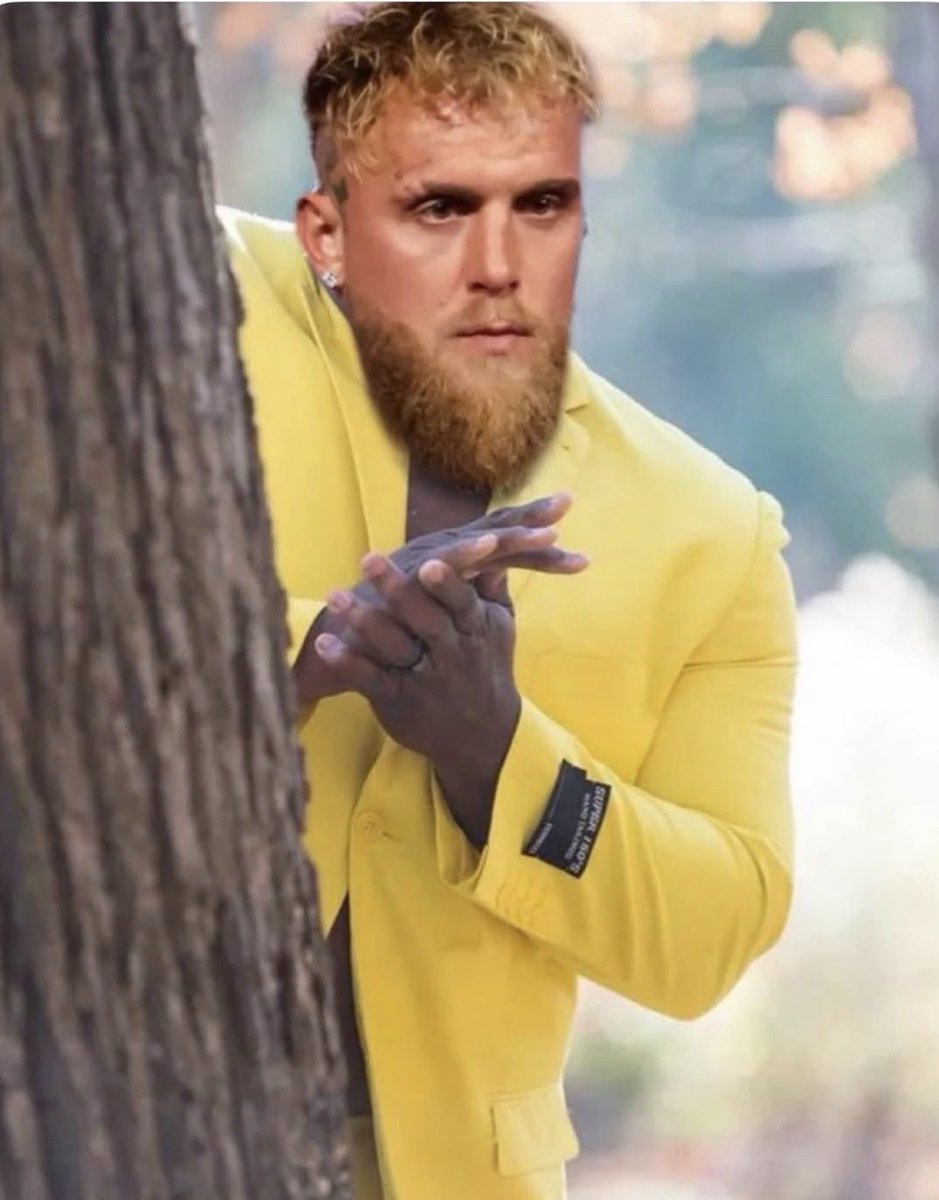 AsShopped's tweet photo. Jake Paul looking at his next opponent https://t.co/wP3nmEYdif