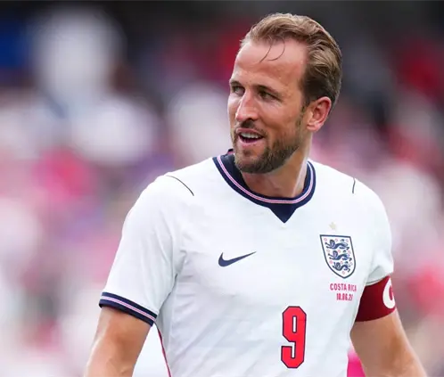 7ctcsCA_'s tweet photo. Ves las declaraciones de Harry Kane y te das cuenta por qué son potencia, por qué tienen lo que tienen y por qué son la selección que son, hablando con respeto de México y con responsabilidad.

Quién lo diría, INGLATERRA teniendonos más respeto que ECUADOR JAJAJA. https://t.co/hLhz6gVsyT