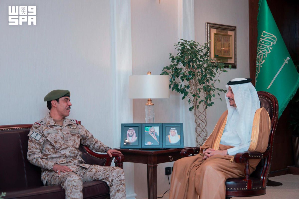 SPAregions's tweet photo. محافظ حفر الباطن يستقبل قائد المنطقة الشمالية.
https://t.co/oAvnVCmU5f
#واس https://t.co/Vh6gddTNsL