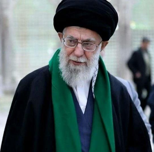 bolandin313's tweet photo. مگه رفراندوم نمیخواستین؟!
چند روز دیگه در مراسم تشییع  می بینید . https://t.co/lLoOGrfp2U
