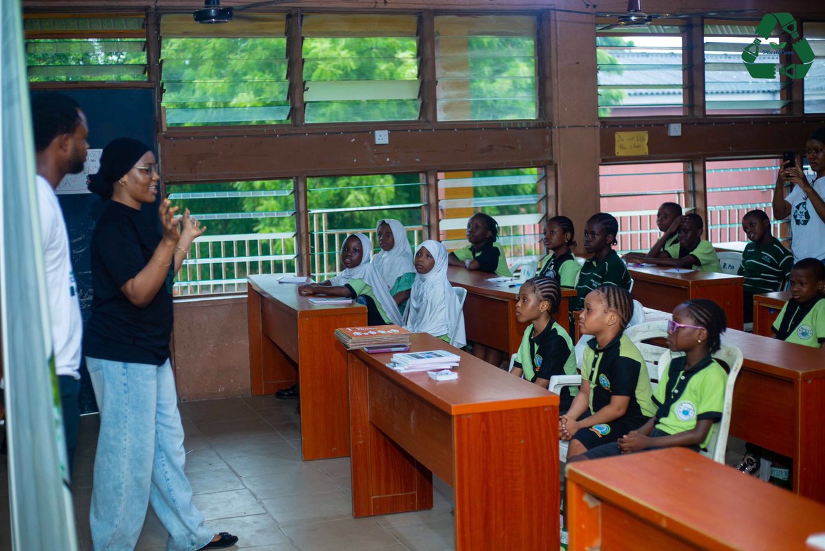 Plasticonn's tweet photo. 🌍 Plasticonn Environmental Foundation x University of Lagos Staff School: Inspiring the Next Generation of Environmental Changemakers ♻️

Collect. Connect. Convert.
#geospatialeducation #itugcylp #itu #sustainability #sdggoals https://t.co/MfWL8D2lfX