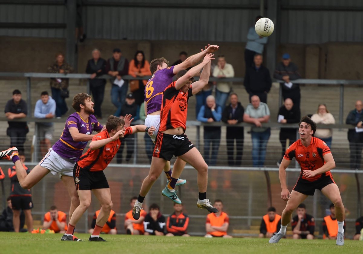 DuhallowGAA's tweet photo. Action From Yesterday Evening’s Divisions/Colleges SFC Semi-Final Where A Tremendous @DuhallowGAA Comeback Fell Just Short to @carberygaa on a 3-18 to 1-23 Scoreline . https://t.co/Ldkw3ZUUD8