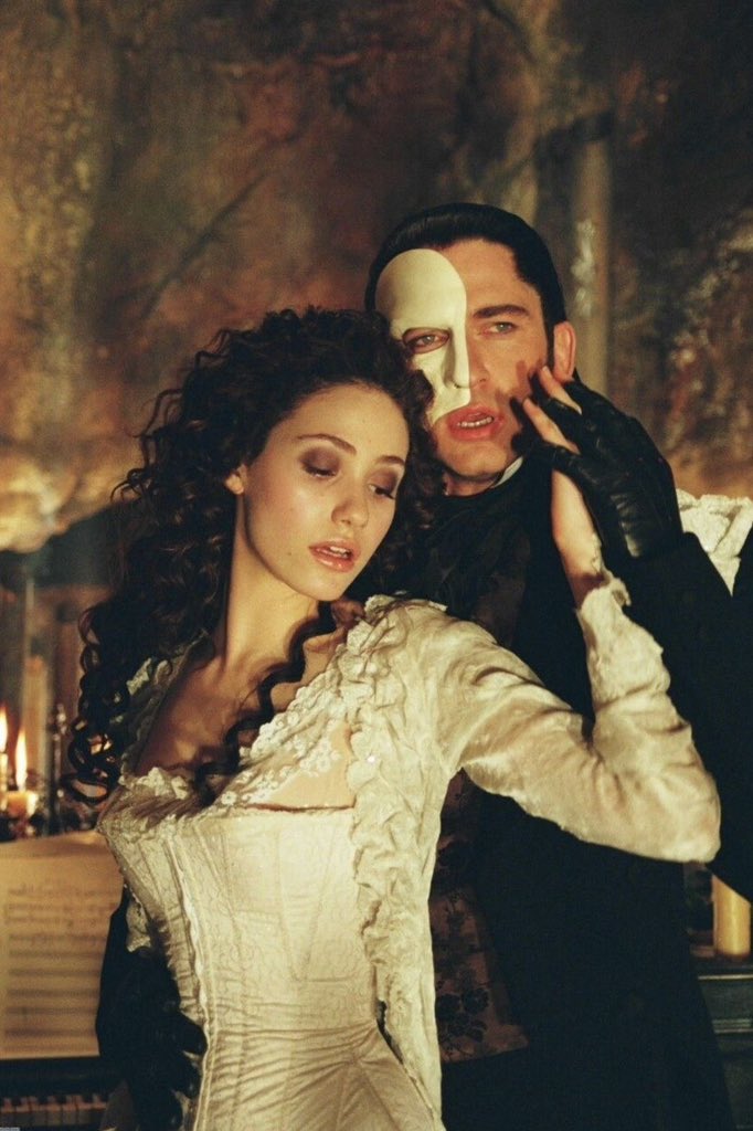 retrocvnty's tweet photo. The Phantom of the Opera (2004) https://t.co/1m8jswnLKo