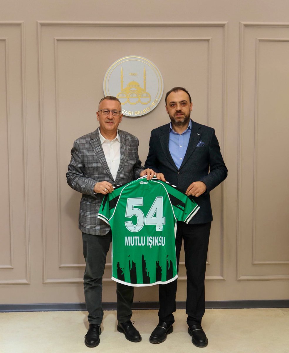 ISIKSUMUTLU's tweet photo. Sevdamız Sakaryaspor’umuza ve şehrimize hayırlı, uğurlu olsun. 💚🖤

Sakaryaspor Başkanlığına tekrar seçilen Enes Zengin Başkanımızı ve yönetimini tebrik ediyor, yeni dönemde başarılar diliyorum.

Rabbim birlik ve beraberlik içerisinde, Sakaryaspor’umuza nice güzel başarılar nasip eylesin.