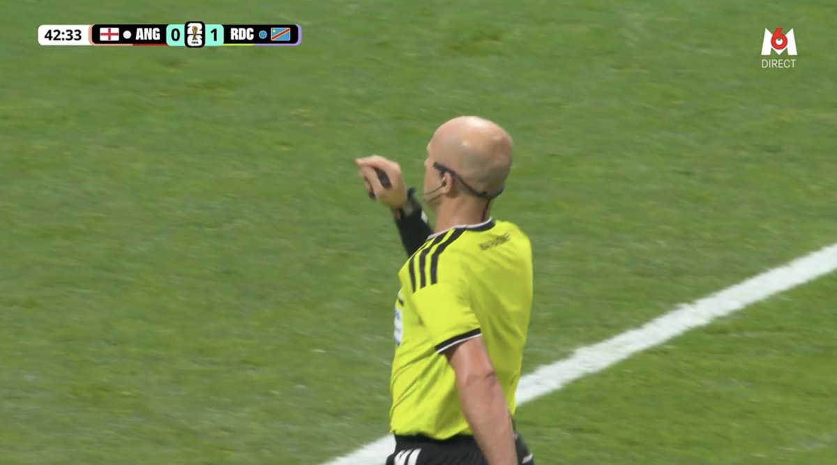 ActuFoot_'s tweet photo. PAS DE PENALTY sur cette situation litigieuse dans la surface congolaise !!! ❌

L'arbitre estime qu'Harry Kane A PLONGÉ pour tenter d'obtenir la faute. https://t.co/ar1d4CcCiv