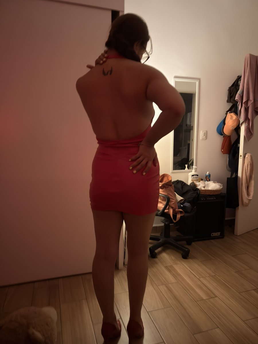 aehotwife's tweet photo. ¿Quien nos acompaña a beber, bailar y coger delicioso este sábado? 🔥👠❤️😈🍆🍑 https://t.co/T06IwtKEir