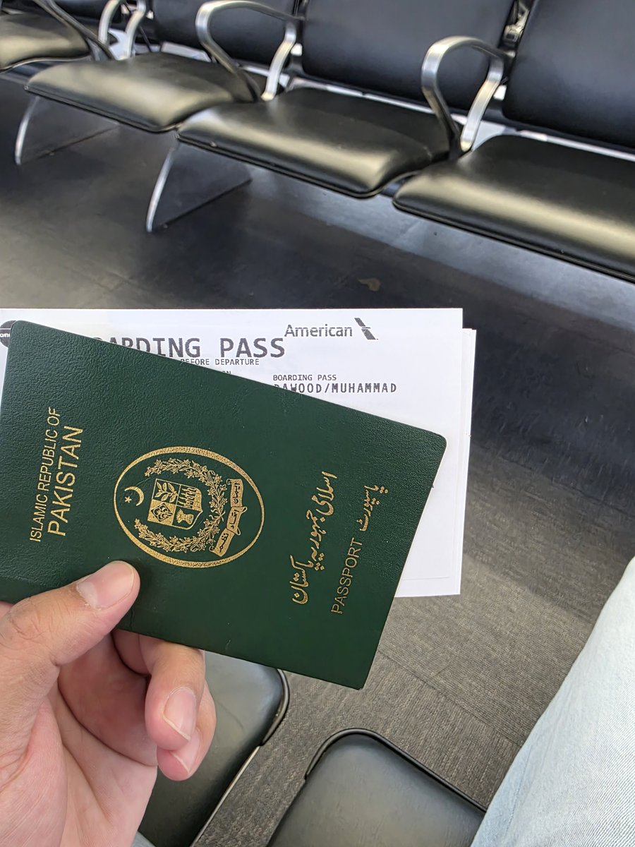 DawoodSikandar's tweet photo. As I head back to Pakistan, I want to sincerely thank everyone for the incredible love and support throughout this journey.

Competing at EVO Las Vegas for the second time has been another unforgettable experience, and this city will always hold a special place in my heart.

Now it's time to shift my full focus to the EWC LCQ. I'll keep working hard and, InshaAllah, give everything I have to earn my qualification.

To my @TeamOrchidGG , thank you for believing in me every step of the way. Your trust means everything, and I'll continue to give my absolute best.

Love you guys and See you all again soon. 🇵🇰❤️ InshaAllah.