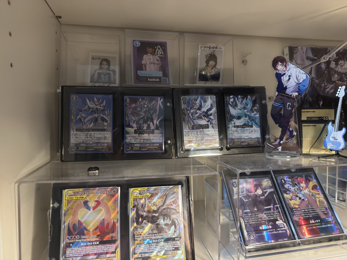 blackinnovator's tweet photo. いずれはお気に���りのカードで埋めたいね https://t.co/6lT5uxnnAK