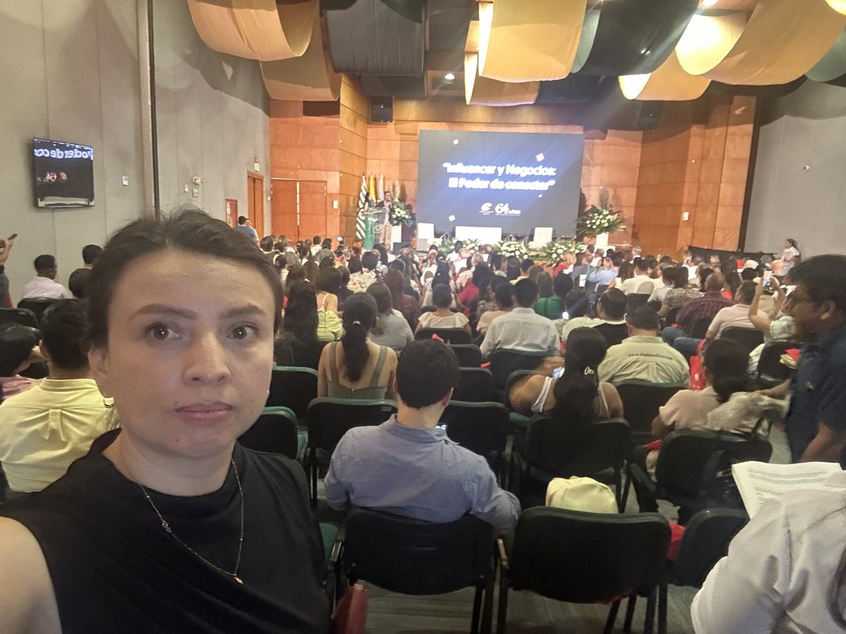 IngridRDigital's tweet photo. Hay lugares donde uno nace y otros donde uno decide quedarse con el corazón. Para mí, el Meta es ese lugar. Gracias por tantas oportunidades, aprendizajes y personas maravillosas que hoy hacen parte de mi historia. #Meta66Años https://t.co/1NCWzgobor