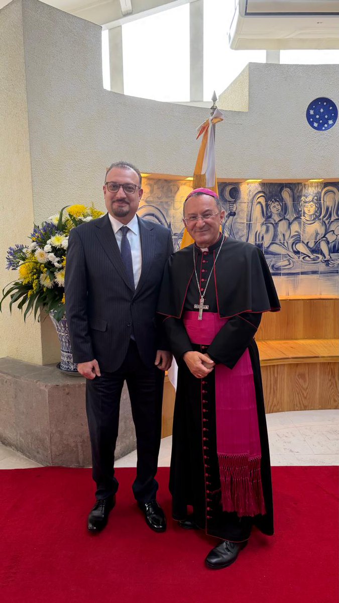 IraqinMexico's tweet photo. شارك القائم بالأعمال المؤقت لسفارة جمهورية العراق لدى الولايات المتحدة المكسيكية، المستشار حيدر فلحي البطاط، في حفل الاستقبال الذي أقامته بعثة الكرسي الرسولي (النونسياتورا الرسولية) لدى المكسيك، بمناسبة يوم البابا، المتزامن مع عيد القديسين الرسولين بطرس وبولس، وذلك تلبيةً للدعوة https://t.co/pc6aDTH1E0