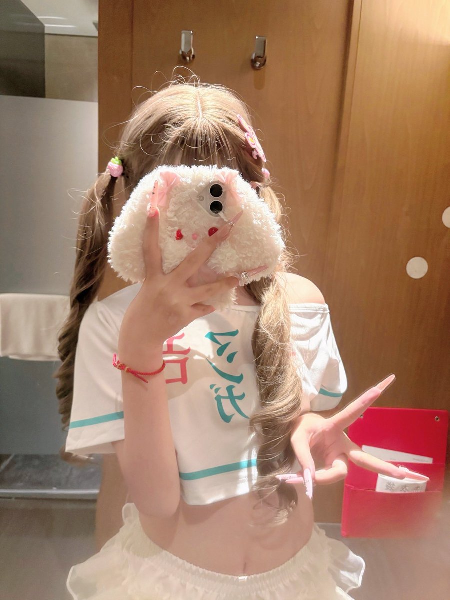 cutena0801's tweet photo. ootd呀 https://t.co/qXMP5F1MOV