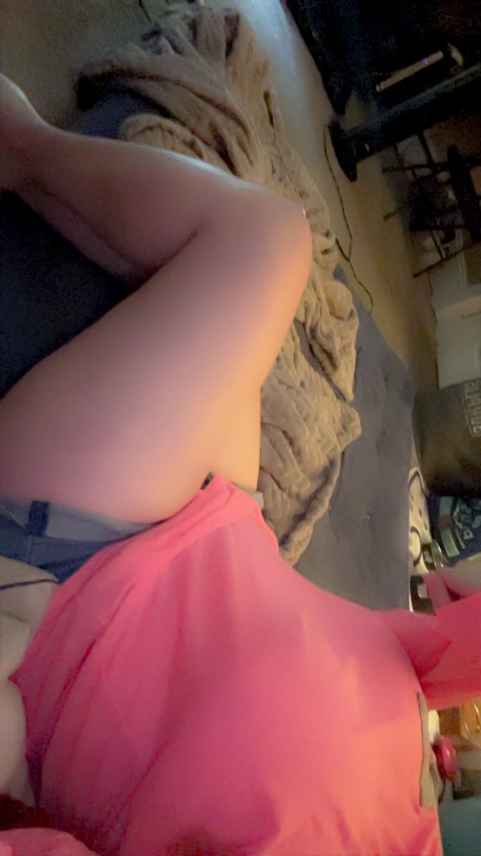 kittenkupcake's tweet photo. hi daddy ~

-
#egirl #ekitten #discord #nsfwtwtًً #daddy #daddydom #submissive #sub #ownme https://t.co/iktVCZg2eG
