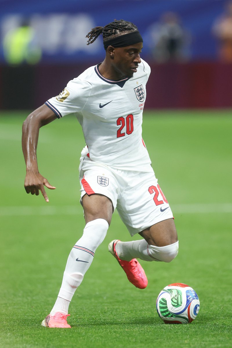 WhoScored's tweet photo. No player completed more dribbles (3) or created more chances (2) than Noni Madueke in the first half vs DR Congo. 📊🥇

In fact, he completed more dribbles than the rest of the England team combined in the opening 45 minutes. https://t.co/kBSZcufzKS