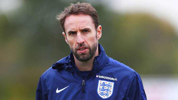 FCBJenil's tweet photo. England fans collectively realizing they bullied a man who took them to back-to-back Euro finals just to watch this current squad get physically dismantled by Congo's wingers.
The apology needs to be as loud as the disrespect was! 💀
#FIFAWorldCup #ENGCOD #ThreeLions #ChokeJob #HumbleCheck