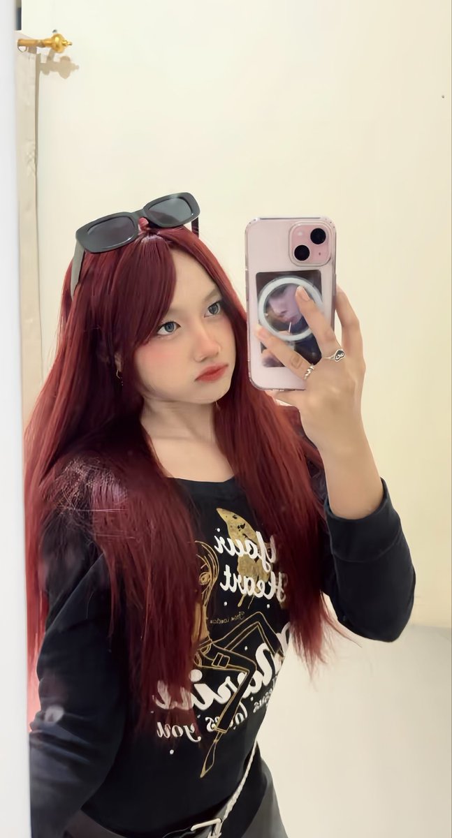 yiuhoonie's tweet photo. girl friend juju https://t.co/OjBlTX7PNW