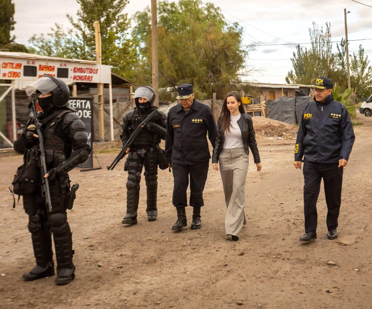 MercedesRus1's tweet photo. Nos metimos de lleno en el Servicio Penitenciario y estamos dando batalla contra quienes pretendían manejar organizaciones criminales o se sienten intocables. https://t.co/y1r7mtj9jz