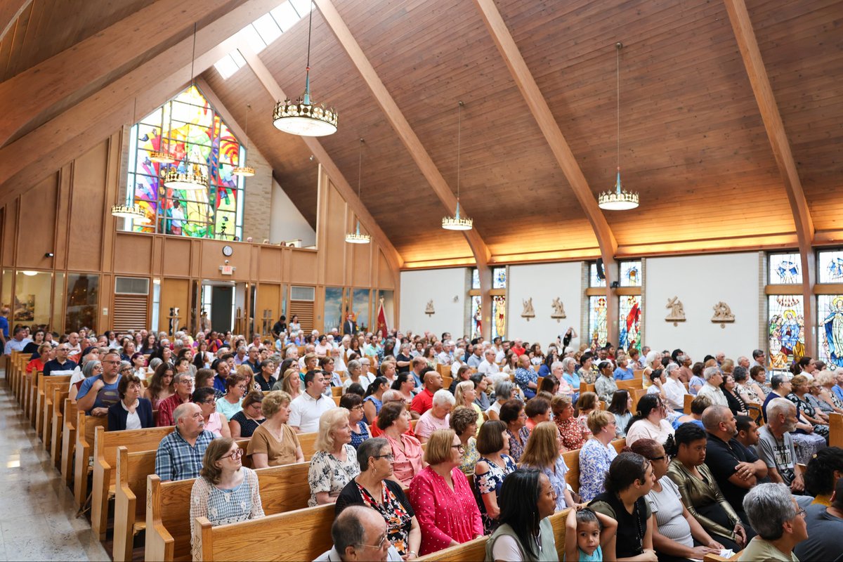 dioprovidence's tweet photo. Yesterday evening the Diocese of Providence joyfully welcomed the National Eucharistic Pilgrimage with the celebration of Holy Mass at Our Lady of Fatima Church in Cumberland.

There is still time to be part of this historic moment. We warmly invite you to join us for one or more of the remaining National Eucharistic Pilgrimage events taking place across the Diocese of Providence through July 2. 

View the full schedule and event details at: https://t.co/9WsKqWiApT

Come, walk with Jesus.

#NationalEucharisticPilgrimage #EucharisticPilgrimage #EucharisticRevival #DioceseOfProvidence #JesusInTheEucharist #Catholic #RhodeIsland