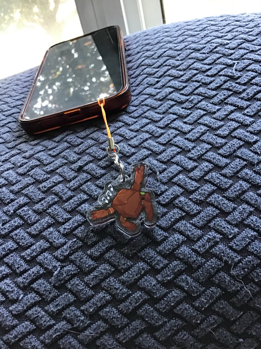 wildmagicwave's tweet photo. @projecthailmary @PrimeVideo Watching with tiny Rocky, statement https://t.co/11m3ry2noF