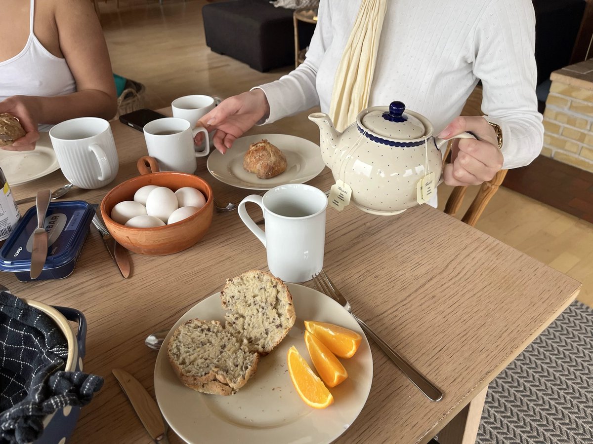 inspiboard's tweet photo. eat well, rest well, love yourself well https://t.co/Yv5FoazlvJ