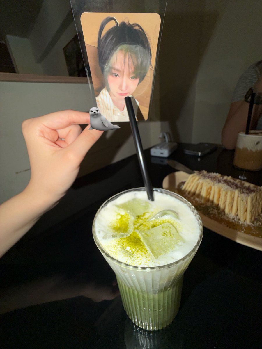 manduuS2's tweet photo. 빠순이처하기 레드레드 ㅋㅋ https://t.co/a3ZEu9IaJV