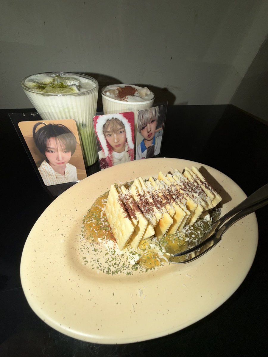 manduuS2's tweet photo. 빠순이처하기 레드레드 ㅋㅋ https://t.co/a3ZEu9IaJV