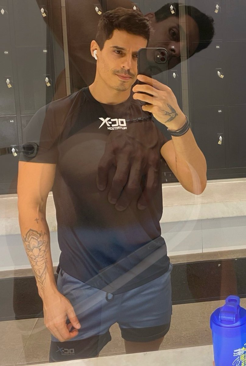 MBerlofy's tweet photo. A trend…vou apagar já já 🫣😅😂 https://t.co/8y41H3SS7G