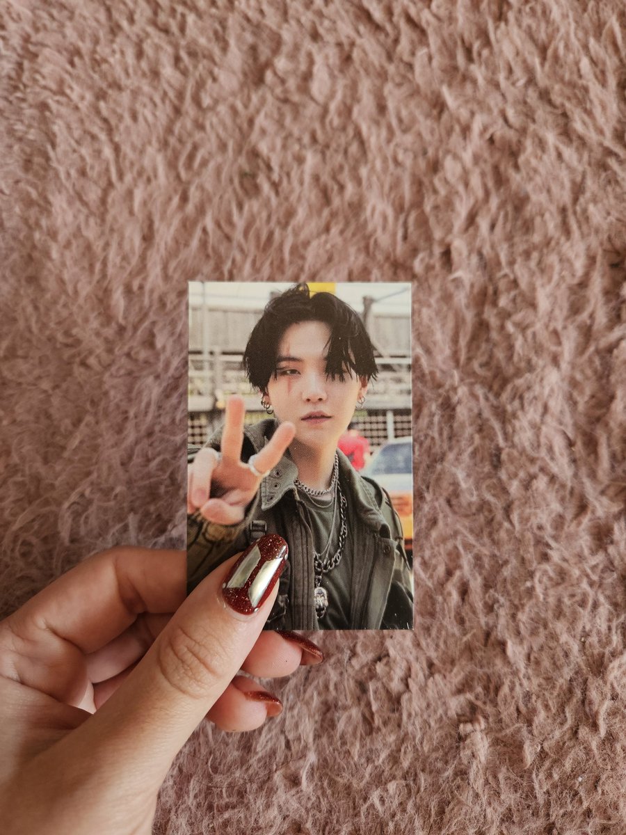 INievezI's tweet photo. @ army españa, muchissimas gracias por todos los freebies!! Soys todas majisimas 🥺💜

PD: yo soy la q daba photocards de Agust D en Madrid D2 y aún me quedan asi q si alguen quiere pc q me lo diga!!! https://t.co/7ZscNBieM5