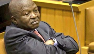 D_Molatoli's tweet photo. So President Ramaphosa has no intention of announcing the extension of #MadlangaCommission vele? Come August the Commission is closing? There is no money but there was R600m found for yesterday's protests? How is that even possible? Make it make sense. https://t.co/veGy0syI07