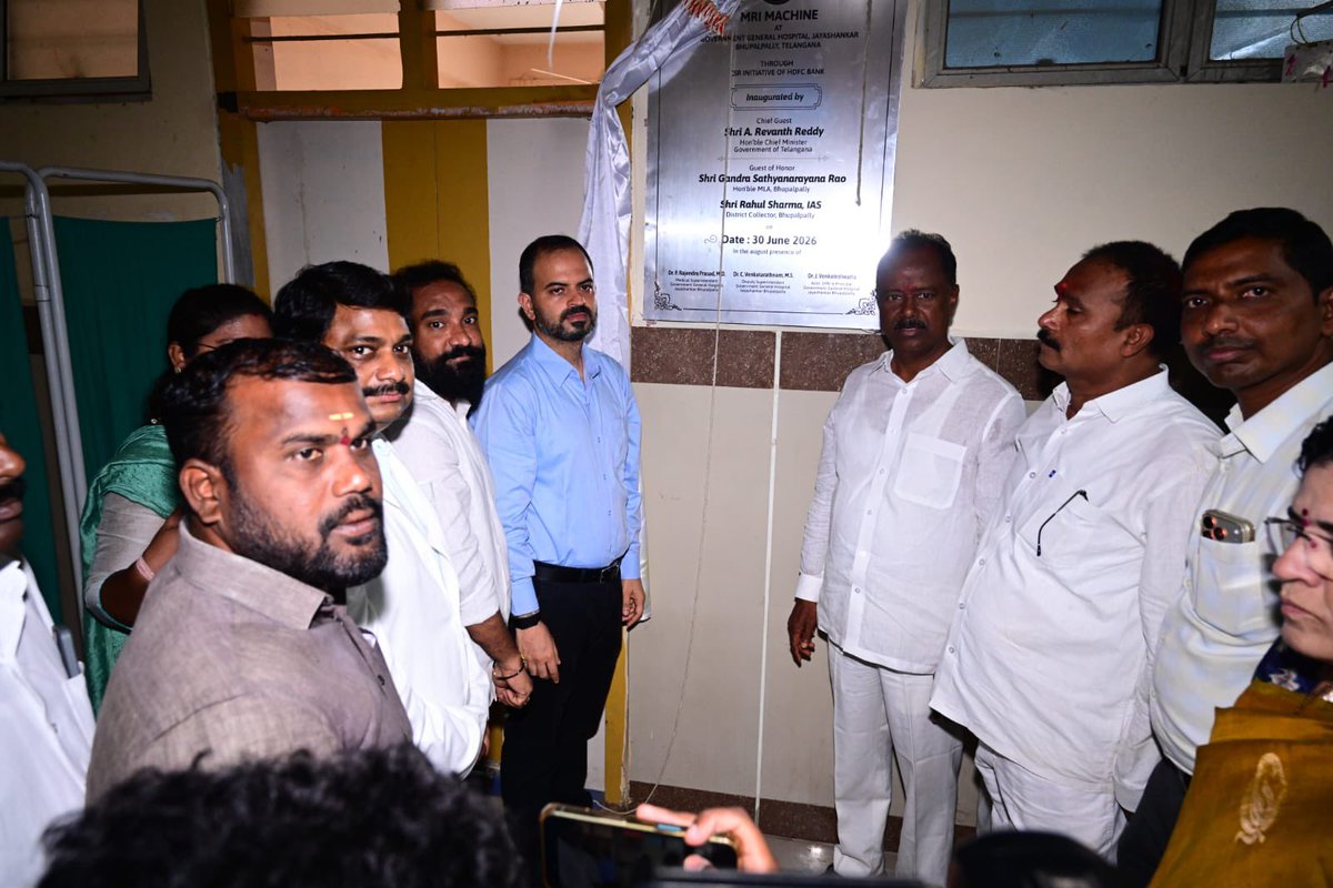 raulsharma_'s tweet photo. 3/ Set up under HDFC Bank's Parivartan CSR initiative, at zero cost to the exchequer — a true public-private partnership. Grateful to everyone who helped turn a bare room into a world-class facility for our district. https://t.co/T0OYavDByz