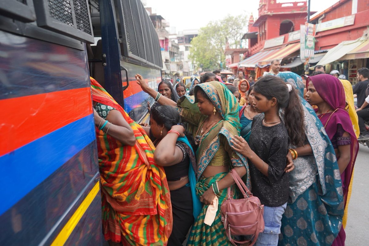 Uppolice's tweet photo. “Guided by Khaki, Blessed in Kashi”

40 years… and not even a glimpse of a city.

That simple yet powerful revelation from the women of Pandi village (Chandauli) inspired DIG, Varanasi Range Shri Vaibhav Krishna to ensure their first visit to a city became a reality. Led by SP Chandauli Shri Akash Patel, @ChandauliPolice transformed that conversation into an unforgettable journey.

Under Mission Shakti 5.0, the women visited Varanasi for the very first time, offered prayers at Shri Kashi Vishwanath Temple, explored the city’s iconic landmarks and experienced a world beyond the village they had always called home.

#MissionShakti #UPPolice #ChandauliPolice #Varanasi