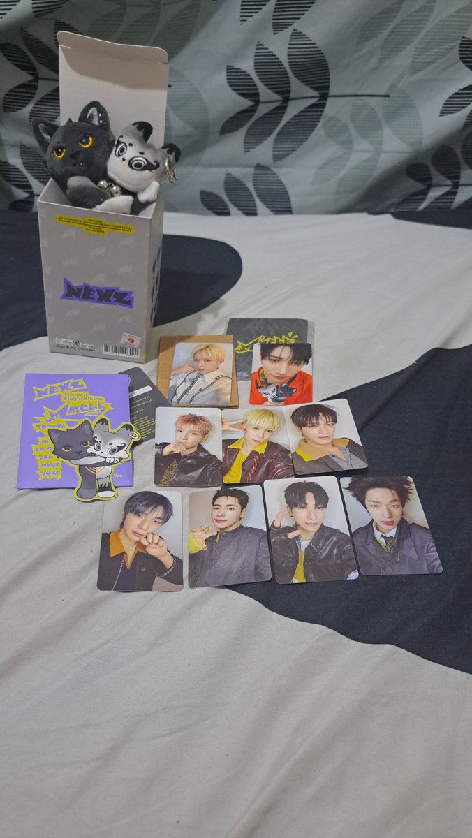 skzpmoo's tweet photo. WTS album NEXZ MMCHK Nexzoo ver. 
Unsealed set YU (with POB web Hyui) 
400k 
Dom jkt 
Inc packing, fee oren (must splitpay) 
#NEXZ #MMCHK #NEXZ_MMCHK 
#TOMOYA #YU #HARU #SOGEON #SEITA #HYUI #YUKI https://t.co/Hxd1DgUukC