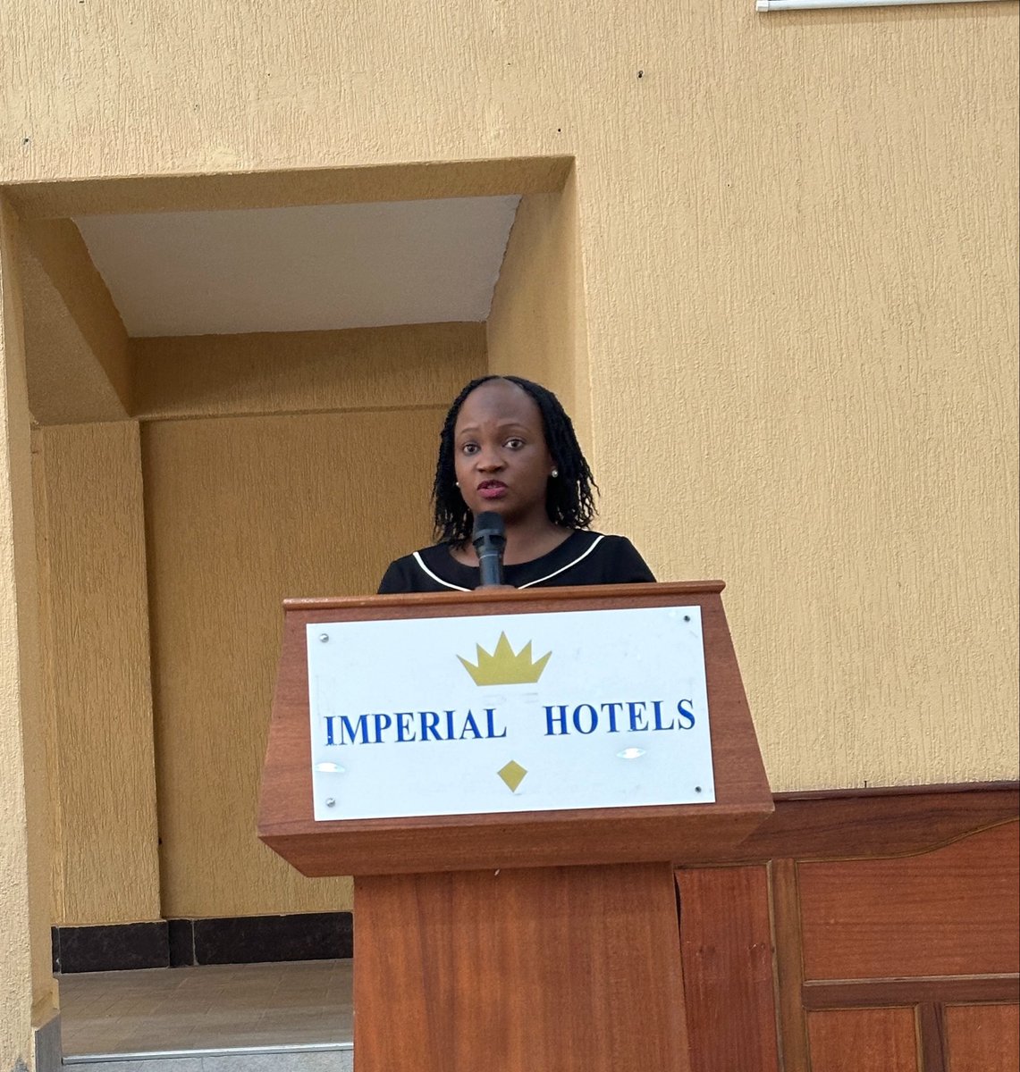 OfficialMubs's tweet photo. Today, MUBS Deans, Heads of Departments, and Subject Matter Experts gathered in Entebbe for a CBET Bootcamp to align all academic programmes with the Competency-Based Education and Training framework. The Bootcamp was officially opened by Deputy Principal Prof. @rachelmindra , reaffirming MUBS’ commitment to academic excellence and innovation under the leadership of Principal @ProfMuhwezi.

#MUBS #CBET #AcademicInnovation #HigherEducation