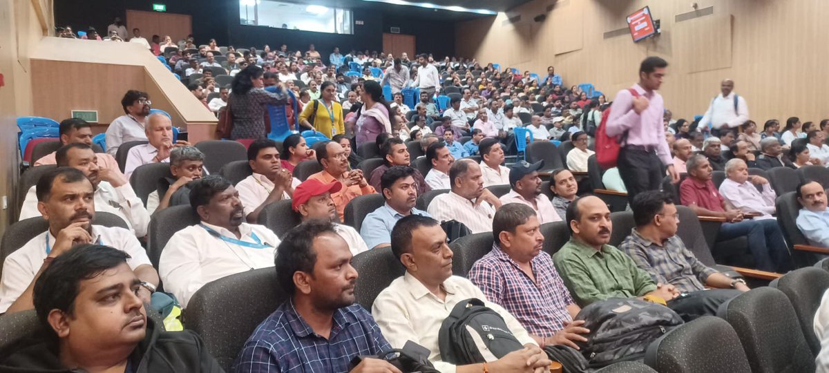 AIBEAofficial's tweet photo. #AIBEA MASS MEETING AT BENGALURU 

INTRODUCTION OF ELECTED AIBEA OFFICE BEARERS AND FELICITATION TO AIBEA OFFICE BEARERS https://t.co/0IxvS9QD3j
